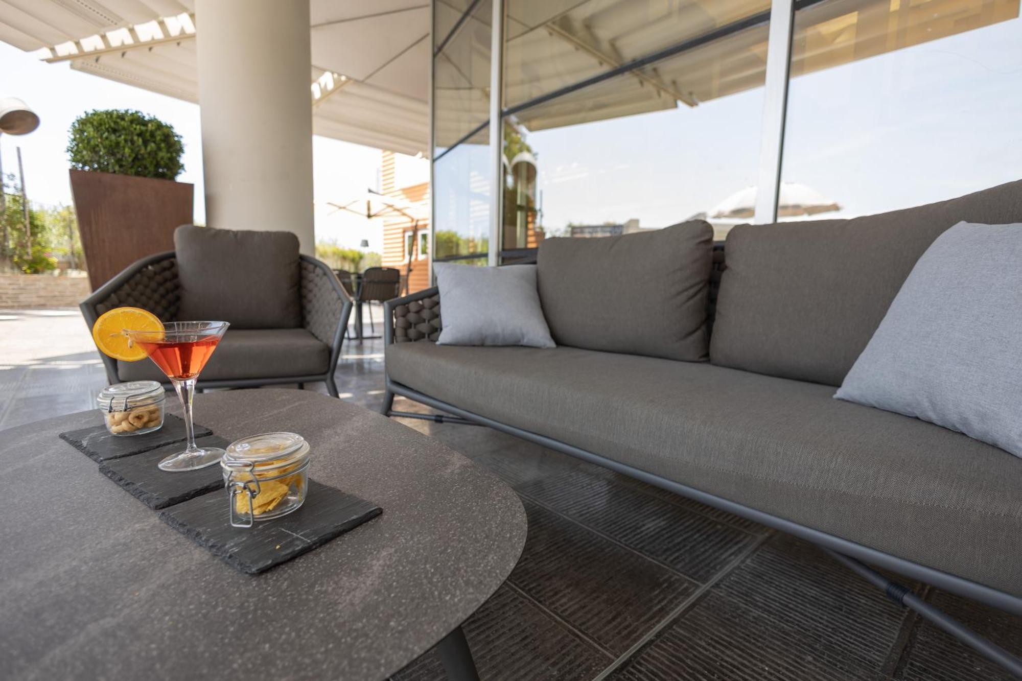Hotel Novotel Est Arechi 4*