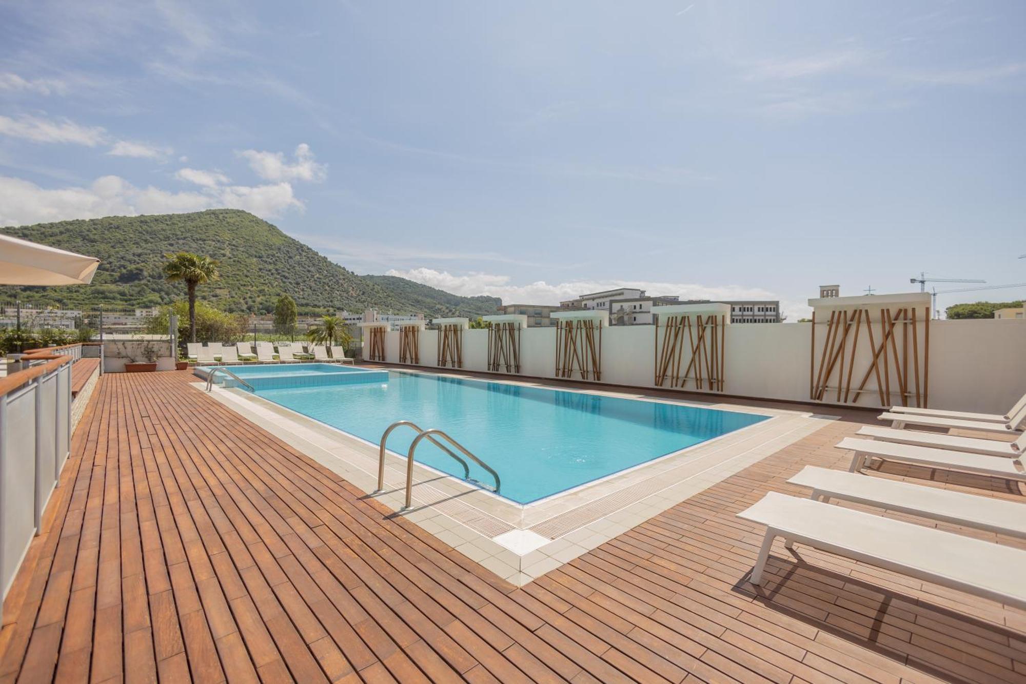 Novotel Est Arechi Hotel Salernes