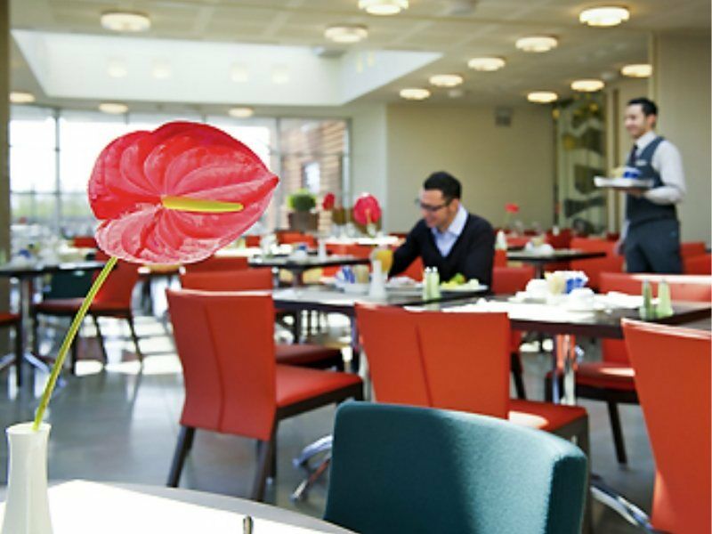 Novotel Est Arechi Hotel 4*