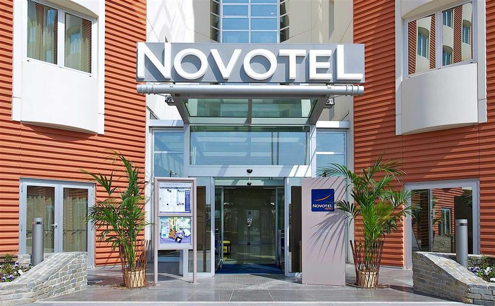 Novotel Est Arechi 4*